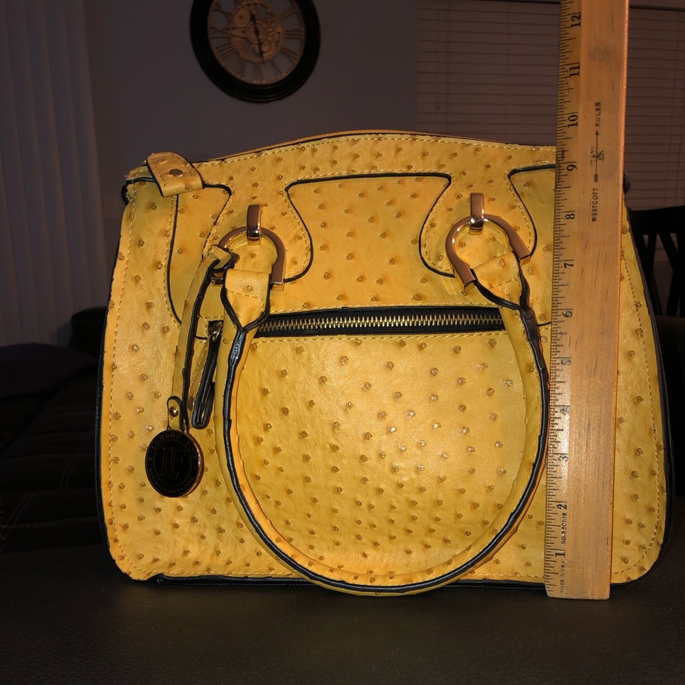 London Fog Purse 👜